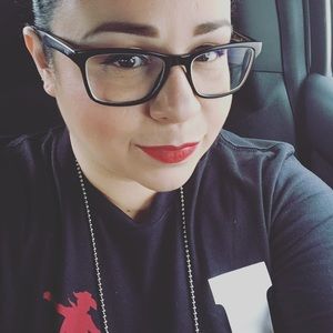 Meet your Posher, Angelica